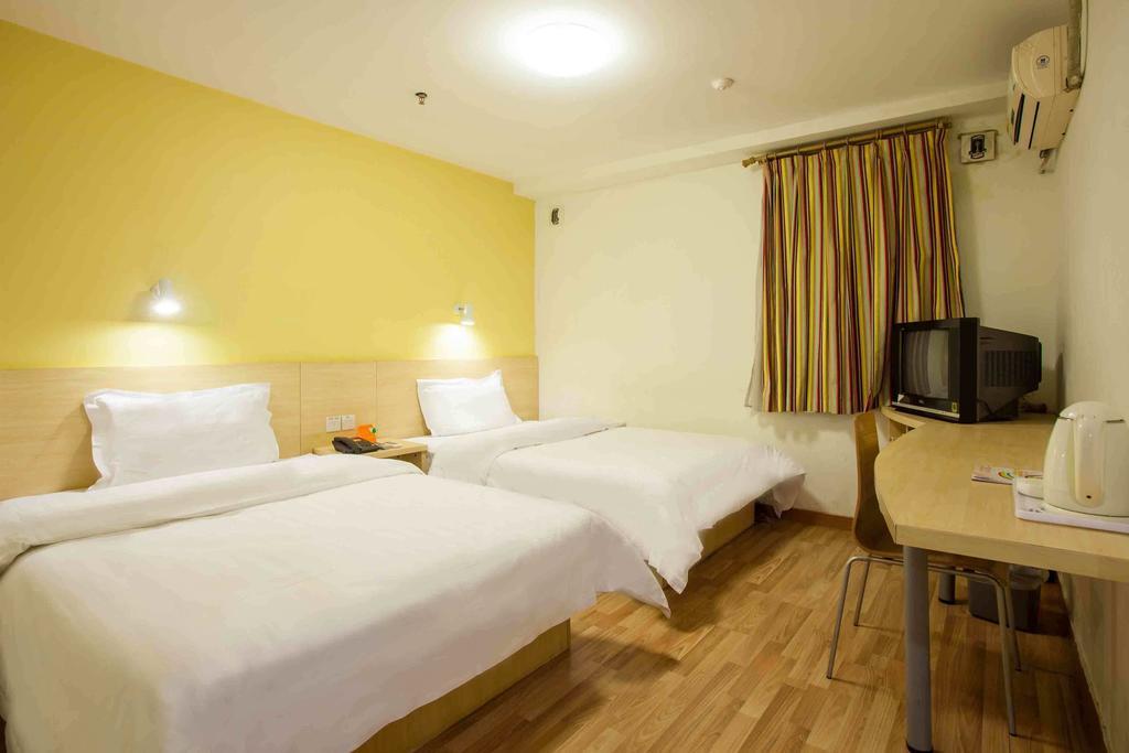 7Days Inn Foshan Zumiao Baihua Plaza Habitación foto