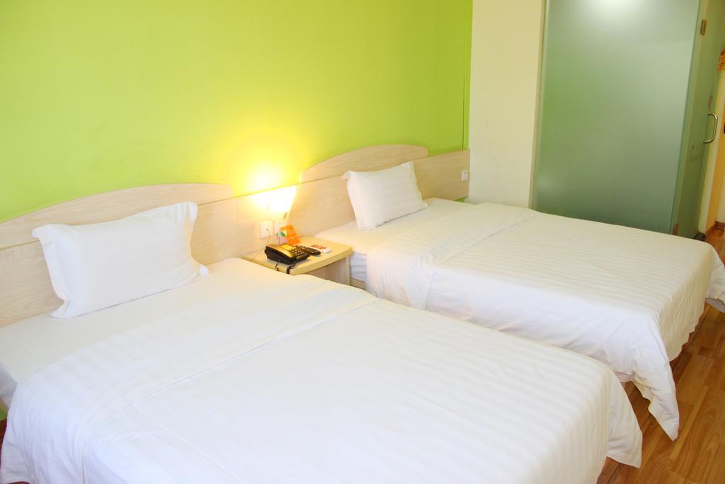 7Days Inn Foshan Zumiao Baihua Plaza Habitación foto