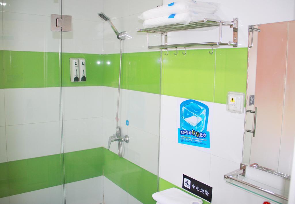 7Days Inn Foshan Zumiao Baihua Plaza Habitación foto